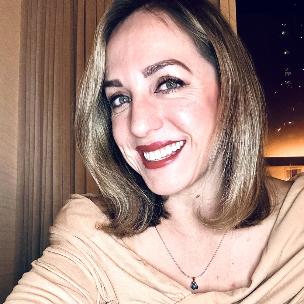 Meet your Posher, Claudia